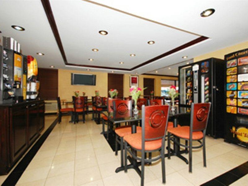 Best Western Jfk Airport New York Exterior photo